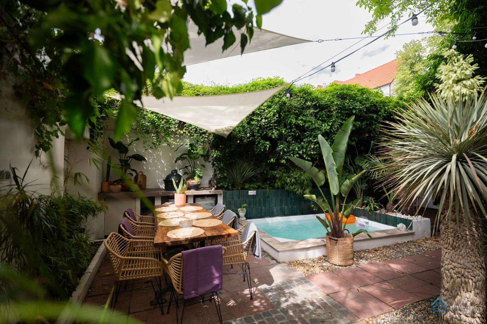Helska Garden Pool By 3city *